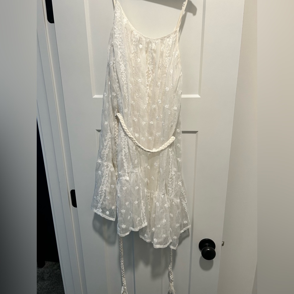 NEVER WORN - white floral sundress with braided tie